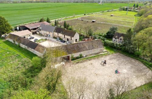 Poigny Bed & Breakfast | Chambres d'hôtes Provins