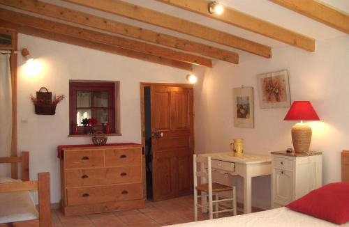 Pujaut Bed & Breakfast | Chambres d'Hôtes Saint Vérédème
