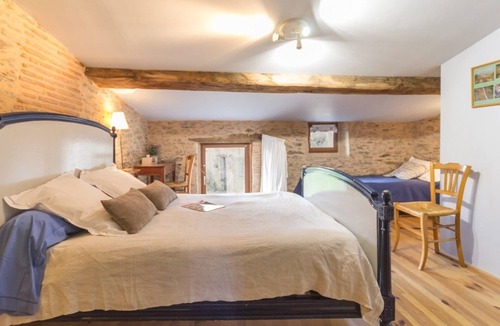 Monnieres House | Chambres d'hôtes - Topaze