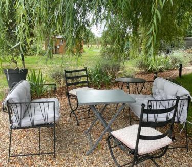 Oradour-Saint-Genest Bed & Breakfast | Chambres d'Hôtes de la forge