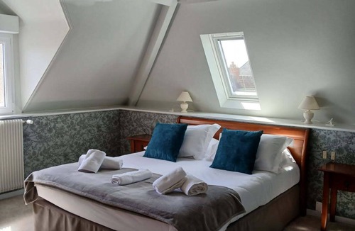 Saint-Vaast-la-Hougue Hotel | Chambres d’hotes La Granitière