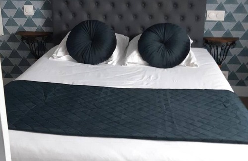 Saint-Vaast-la-Hougue Hotel | Chambres d’hotes La Granitière