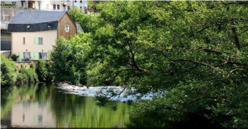 Chateauneuf-les-Bains Bed & Breakfast | Chambres d'Hotes du Moulin de Lachaux