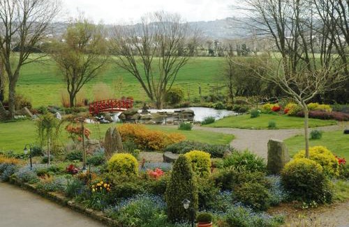 Plonevez-Porzay Bed & Breakfast | Chambres d'Hotes Belard