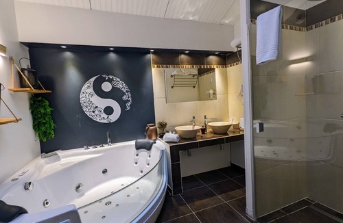 Saint-Quentin Bed & Breakfast | Chambres D'hotes La Filature