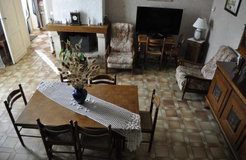 Ludon-Medoc House | Chambres d'Hotes La Mouline