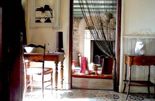 Soulan House | Chambres d'Hotes La Mystérieuse