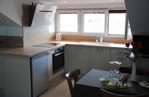 Benfeld House | Chambres d'Hotes La Vignette