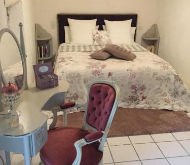 Noyal-Sous-Bazouges Bed & Breakfast | Chambres d'Hotes Le Quartier