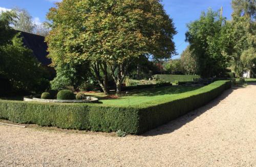 Noyal-Sous-Bazouges Bed & Breakfast | Chambres d'Hotes Le Quartier