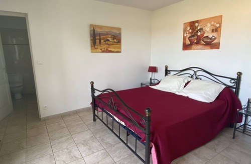 Montagnac Bed & Breakfast | Chambres d'hotes les oliviers