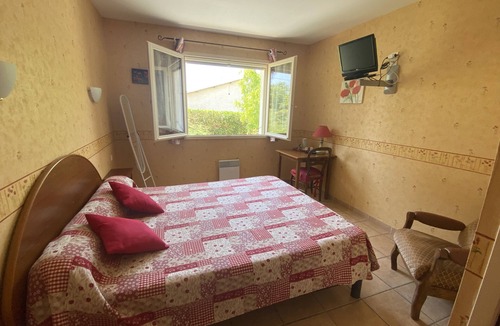 Montagnac Bed & Breakfast | Chambres d'hotes les oliviers