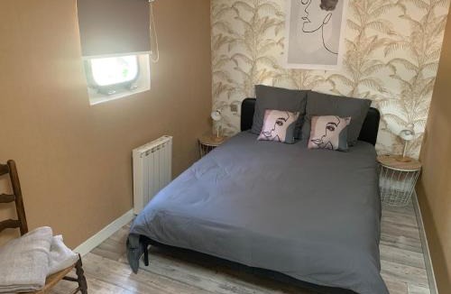 Minimes - Barriere de Paris Boat Rental | chambres dans peniche un air de vacances