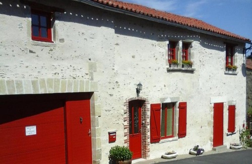 Vouvant Bed & Breakfast | Chambres de la porte aux moines