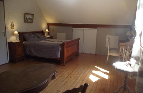 Beauval House | chambres du grès rouge de Beauval
