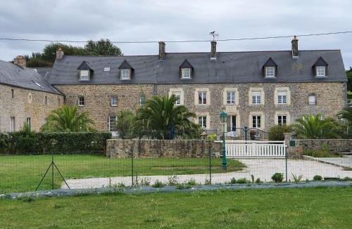 Surtainville Bed & Breakfast | Chambres du logis De La Mare Du Parc