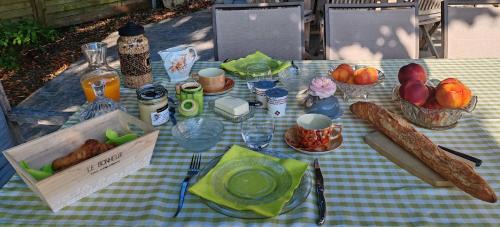 Teuillac Bed & Breakfast | Chambres et Table d'Hôtes