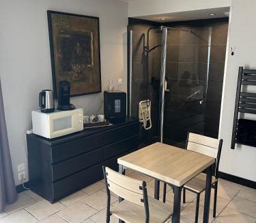 Criquetot-sur-Longueville Bed & Breakfast | Chambres d'hôte du Domaine de la Reine Blanche