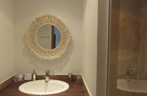 Saint-Brisson-sur-Loire House | Chambres d'Hôtes L'Echappée Belle