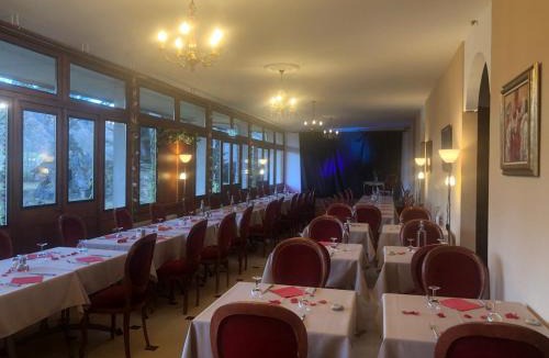 Saint-Geoire-en-Valdaine House | Chambres au Chateau Saint-geoire