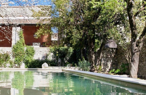 Saint-Hippolyte-du-Fort Bed & Breakfast | Chambres d'hôtes Les Trois Comtes