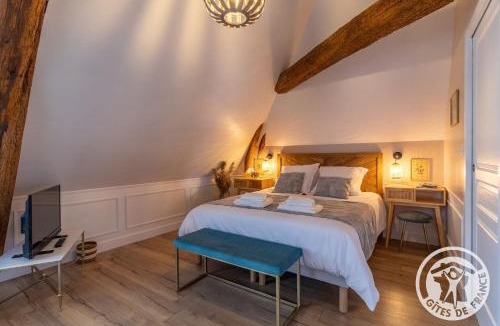 Saint-Laurent-des-Autels House | Chambres d'hôtes Le Griffon 1855