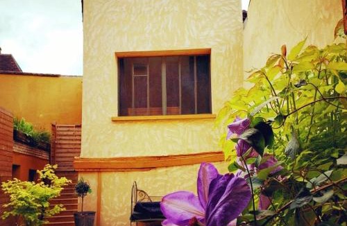 Saint-Sauveur-en-Puisaye House | Chambres d'hôtes - la Puysæ