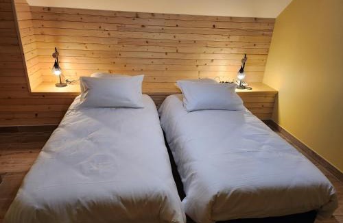 Charchilla Bed & Breakfast | Chambres Jura Sud