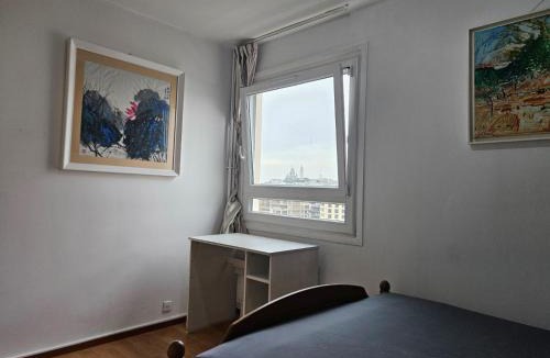 Porte de la Chapelle House | Chambres lumineuses avec vue sur Paris Montmartre