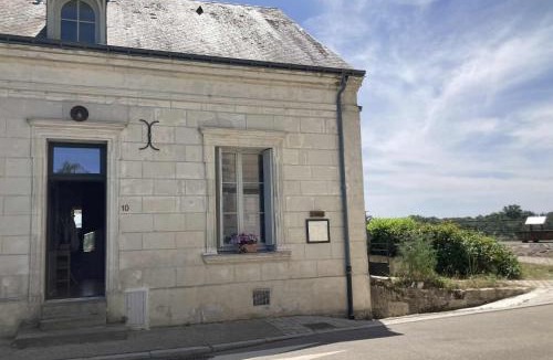 La Chapelle-sur-Loire House | Chambres privées au dessus du restaurant Nuances
