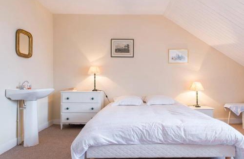 Waldeck-Sully Bed & Breakfast | Chambres Saint Donatien