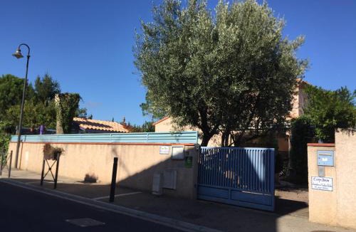 Villeneuve-la-Riviere Bed & Breakfast | Chambres Table d'hotes Carpe diem