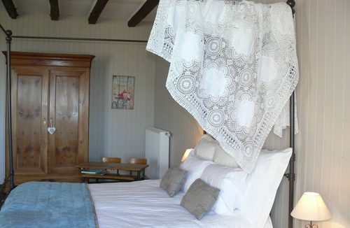 Aurillac Bed & Breakfast | Chambres & Table d'hotes de Massigoux