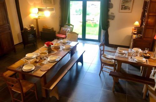 Iholdy Bed & Breakfast | Chambres Tables d'Hôtes Lukugaraia