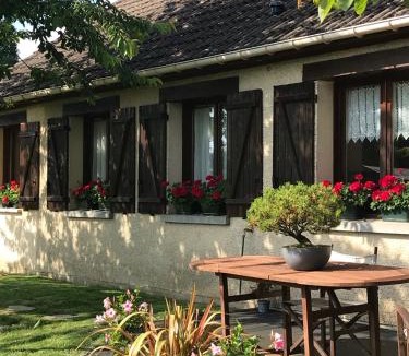 Thuit-Hebert Bed & Breakfast | Chambres tout confort du Tilleul