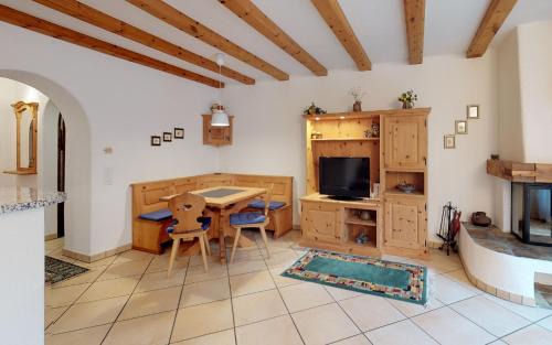 Celerina-Schlarigna Apartment | Champagna