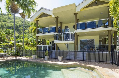 Arcadia Apartment | Champagne Apartment 1