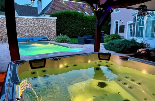 Saint-Martin-d'Ablois House | Champagne Therapy: Charming residence with swimming pool and SPA - 7 rooms