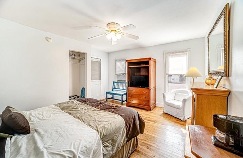 Hammondsport Apartment | Champagne House Studios