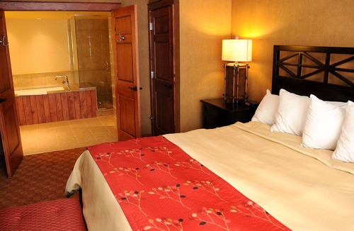 Seven Springs Apartment | Champion Grand Suite | Slopeside Hotel