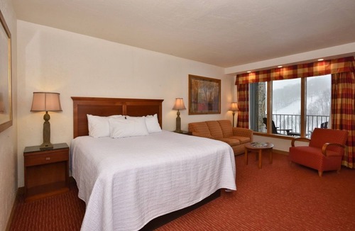 Seven Springs Apartment | Champion Hotel | King Tower Room + Tower Side