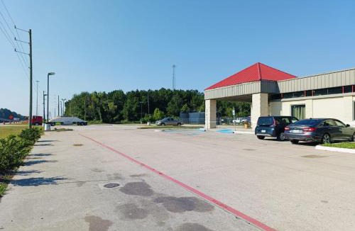 Shepherd Hotel | Champion Inn Motel By OYO Hwy 59 Shepherd