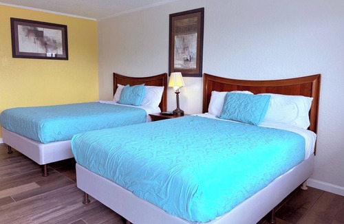 Amistad National Recreational Area Hotel | Champions Inn Del Rio TX Near US 90