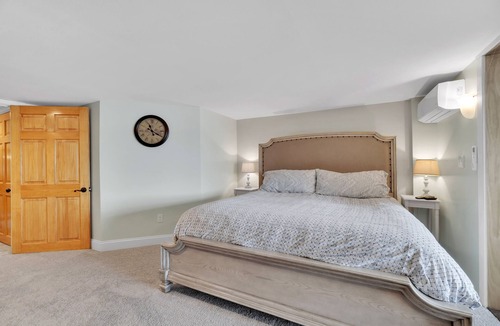 Malletts Bay House | Champlain Bungalow on Champlain Lake