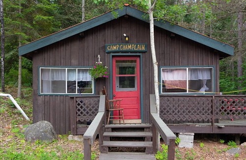 Eau Claire Cottage | Champlain Cottage