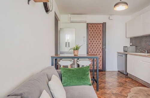 Le Mourillon Apartment | Champs de Mars - Chic 4-bedroom T5, fully equipped