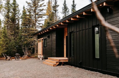 Saint-David-de-Falardeau Ski Chalet | Chance | Tavata Chalets | Spa and Relaxation