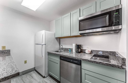 Chandler Apartment | Chandler 1bd King Deluxe