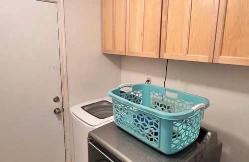 Chandler House | Chandler West Manor, play pool &Patio, Pet friendly sleeps 8