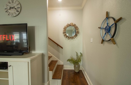 Port Bolivar House | Changes in Latitudes: 2nd Row Gulf Views/4BR, Sleeps 14